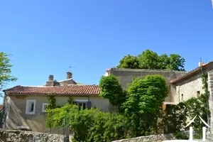 House with guest house for sale venasque, provence-cote-d'azur, 11-2321 Image - 1
