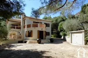 House with guest house for sale giens, provence-cote-d'azur, 11-2330 Image - 1