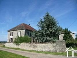 Property 1 hectare ++ for sale bar sur aube, champagne-ardenne, PW2464B Image - 4
