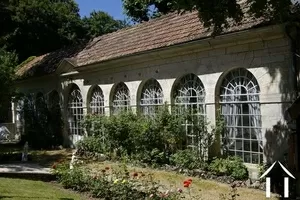 Grand town house for sale chatillon sur seine, burgundy, PW3431B Image - 2