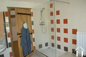 shower in master bedroom suite