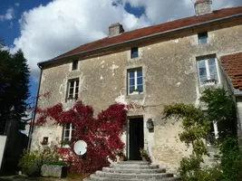 Character house for sale langres, champagne-ardenne, PW3491B Image - 1