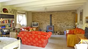 Character house for sale ozolles, burgundy, MC3243M Image - 2