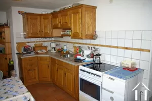 complete kitchen