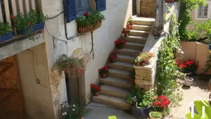 Character house for sale aze , burgundy, BH3404M Image - 16