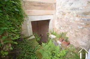 cave avec access intérieur et extérieur