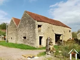 Barns and ruins for sale semur en auxois, burgundy, JP41884P Image - 1