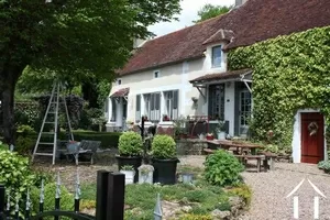 Farmhouse for sale arbourse, burgundy, JN3771C Image - 1