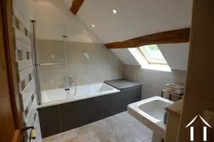 Upper floor bathroom