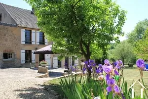 Character house for sale island, burgundy, RT4464P Image - 2