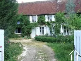 Farmhouse for sale couloutre, burgundy, LB4367N Image - 1