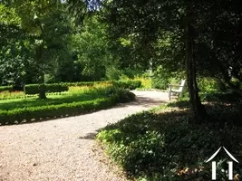 Garden path