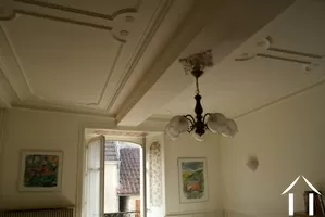 Sitting room decorative ceiling