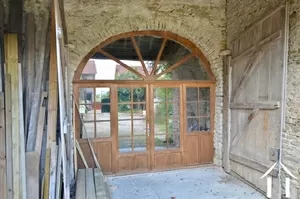 access to closed barn of 60m2