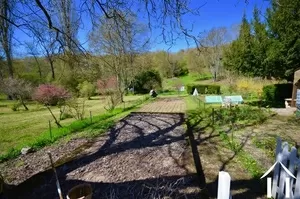 vegetable garden detached by 20 meters