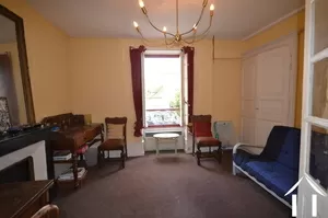 Upstairs front room
