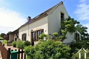 renovated farmhouse and barn near Le Creusot TGV