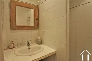 shower room for bedroom 4