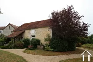 Character house for sale taingy, burgundy, LB5034N Image - 18