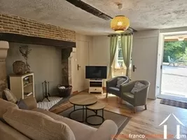 House for sale chalus, auvergne, Li1010 Image - 2