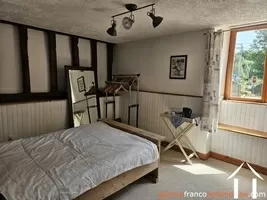 House for sale chalus, auvergne, Li1010 Image - 22
