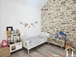 House for sale chalus, auvergne, Li1010 Image - 27