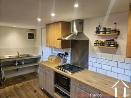 House for sale chalus, auvergne, Li1010 Image - 39