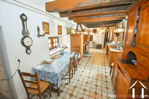 Grand town house for sale la croisille sur briance, limousin, Li893 Image - 15