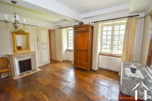 Grand town house for sale la croisille sur briance, limousin, Li893 Image - 23