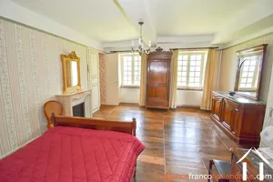 Grand town house for sale la croisille sur briance, limousin, Li893 Image - 26
