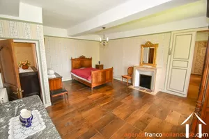 Grand town house for sale la croisille sur briance, limousin, Li893 Image - 29