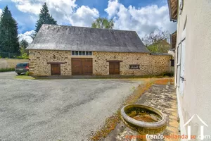 Grand town house for sale la croisille sur briance, limousin, Li893 Image - 57