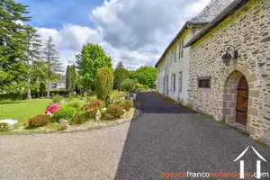 Grand town house for sale la croisille sur briance, limousin, Li893 Image - 39