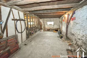 Grand town house for sale la croisille sur briance, limousin, Li893 Image - 41