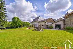 Grand town house for sale la croisille sur briance, limousin, Li893 Image - 36