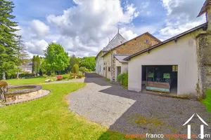 Grand town house for sale la croisille sur briance, limousin, Li893 Image - 42