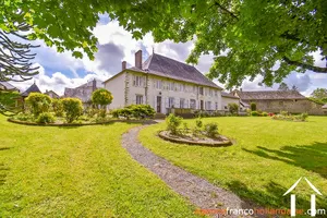 Grand town house for sale la croisille sur briance, limousin, Li893 Image - 2