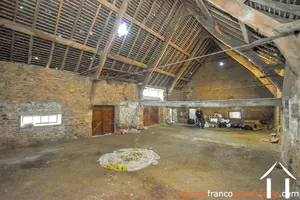 Grand town house for sale la croisille sur briance, limousin, Li893 Image - 56