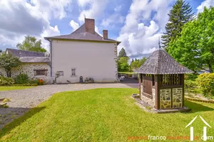 Grand town house for sale la croisille sur briance, limousin, Li893 Image - 49
