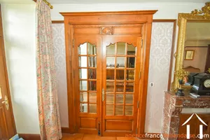 Grand town house for sale la croisille sur briance, limousin, Li893 Image - 12