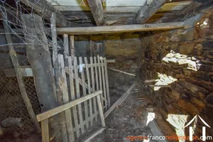 Village house for sale meilhards, limousin, Li942 Image - 52
