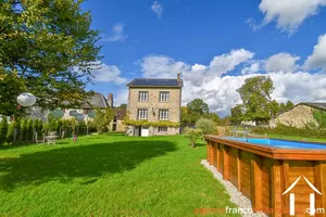 Village house for sale meilhards, limousin, Li942 Image - 2