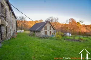House with guest house for sale , Li953 Image - 61