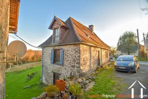 House with guest house for sale , Li953 Image - 28