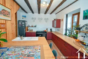 House with guest house for sale , Li953 Image - 4