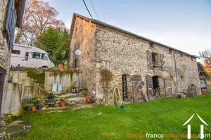 House with guest house for sale , Li953 Image - 30
