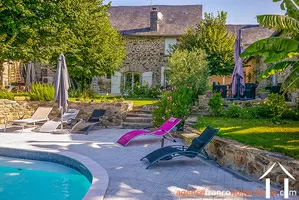 House with guest house for sale la porcherie, limousin, Li956 Image - 1