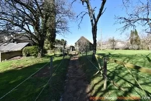 House with guest house for sale la porcherie, limousin, Li977 Image - 54
