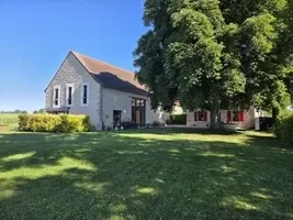 House for sale effiat, auvergne, AP030071102 Image - 1