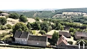 Vue aérienne de la maison, du parc et de la Vallée des Vaux